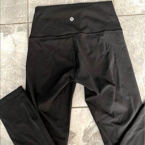 Luluemon Wunder Under High-Rise Crop 23”